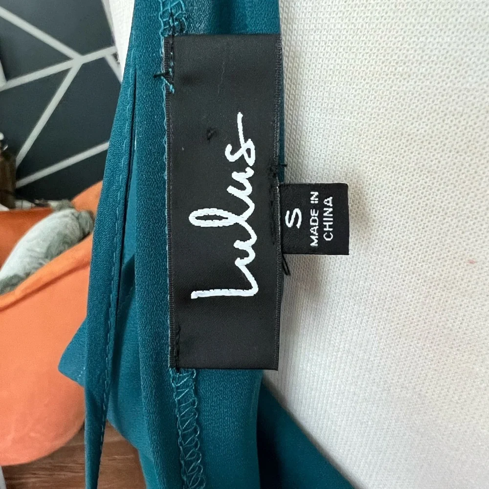 Fabulous Lulus halter neck chiffon maxi dress - Picture 11 of 11